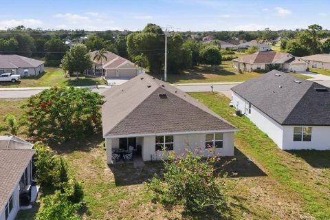 Villa ou maison à vendre à Punta Gorda, Floride: 4 chambres, 171.5 m2 № 2204281 - photo 29