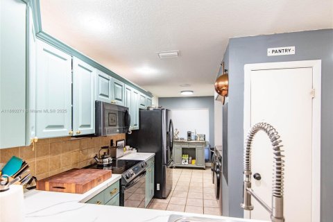 Adosado en venta en Davie, Florida, 3 dormitorios, 143.81 m2 № 1887705 - foto 7