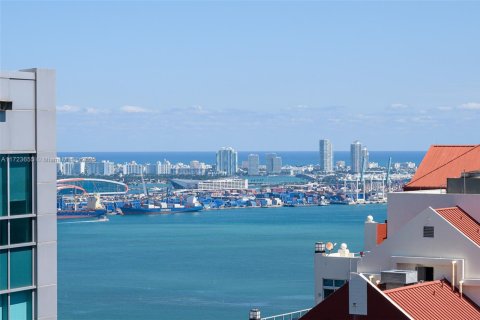 Copropriété à vendre à Miami, Floride: 2 chambres, 115.66 m2 № 1985220 - photo 1