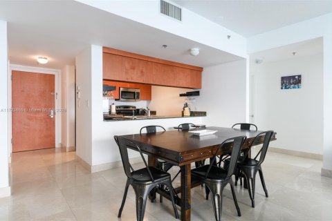 Copropriété à vendre à Miami, Floride: 2 chambres, 115.66 m2 № 1985220 - photo 17