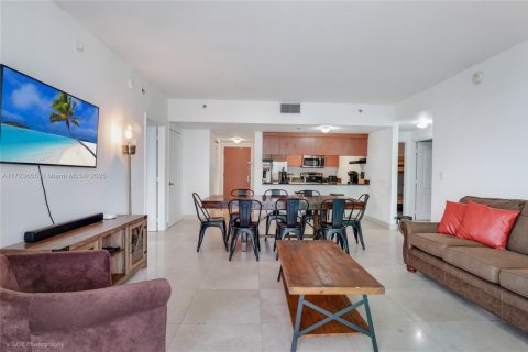 Copropriété à vendre à Miami, Floride: 2 chambres, 115.66 m2 № 1985220 - photo 11