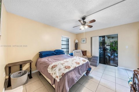 Купить кондоминиум в Майами, Флорида 2 спальни, 111.48м2, № 1996509 - фото 13