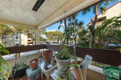 Купить кондоминиум в Майами, Флорида 2 спальни, 111.48м2, № 1996509 - фото 4