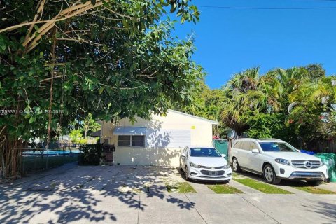 Villa ou maison à louer à Miami, Floride: 1 chambre, 57.6 m2 № 1941369 - photo 2