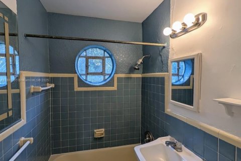 Villa ou maison à louer à Miami, Floride: 1 chambre, 57.6 m2 № 1941369 - photo 8