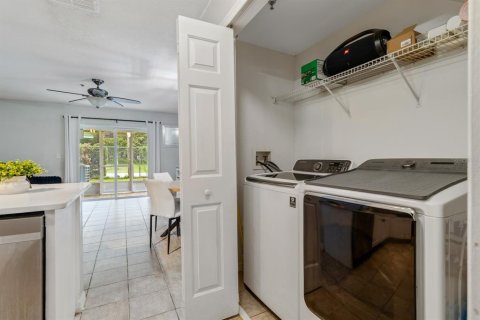 Купить таунхаус в Киссимми, Флорида 10 комнат, 128.21м2, № 2149374 - фото 15