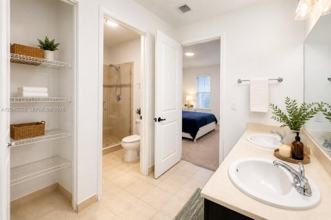 Villa ou maison à vendre à Hialeah, Floride: 3 chambres, 188.13 m2 № 2145912 - photo 14