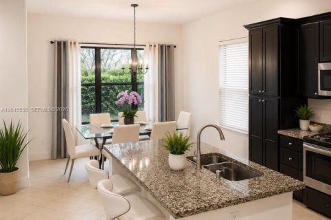 Villa ou maison à vendre à Hialeah, Floride: 3 chambres, 188.13 m2 № 2145912 - photo 8