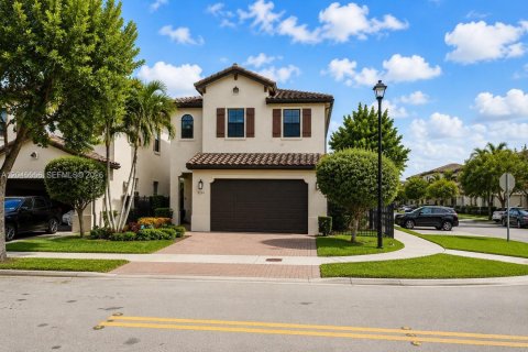 Villa ou maison à vendre à Hialeah, Floride: 3 chambres, 188.13 m2 № 2145912 - photo 30