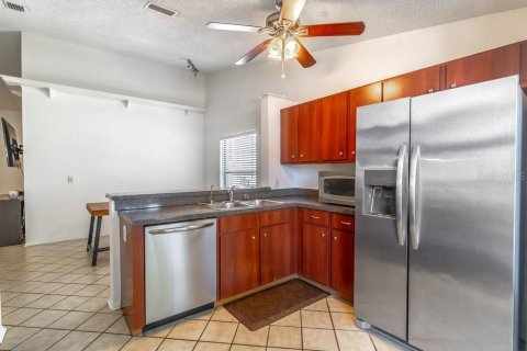 House in Apopka, Florida 2 bedrooms, 119.19 sq.m. № 2195773 - photo 13