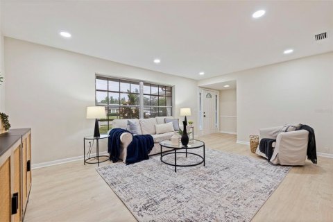 Villa ou maison à vendre à Clearwater, Floride: 2 chambres, 131.55 m2 № 2408125 - photo 8