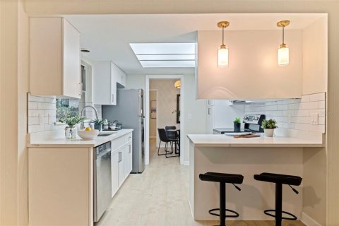 Villa ou maison à vendre à Clearwater, Floride: 2 chambres, 131.55 m2 № 2408125 - photo 16