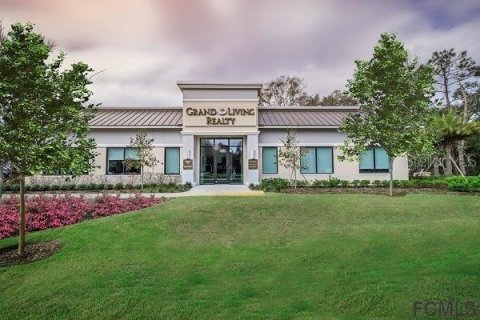 Commercial property in Palm Coast, Florida 443.14 sq.m. № 2228134