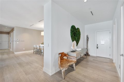 Condo in Miami Beach, Florida, 3 bedrooms № 2081344 - photo 9