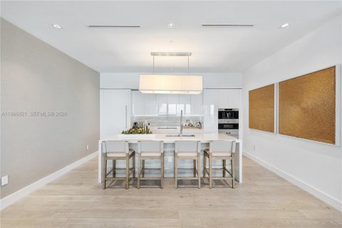 Condo in Miami Beach, Florida, 3 bedrooms № 2081344 - photo 22