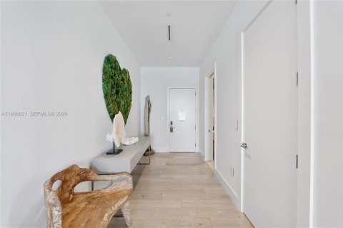 Condo in Miami Beach, Florida, 3 bedrooms № 2081344 - photo 8