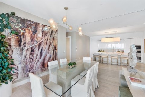 Condo in Miami Beach, Florida, 3 bedrooms № 2081344 - photo 20