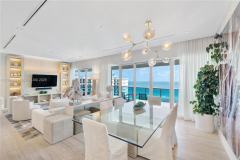 Condo in Miami Beach, Florida, 3 bedrooms № 2081344 - photo 18