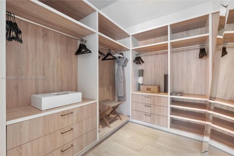 Condo in Miami Beach, Florida, 3 bedrooms № 2081344 - photo 7