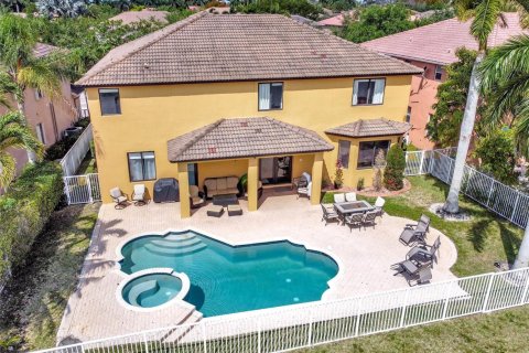 Villa ou maison à vendre à Weston, Floride: 5 chambres, 395.58 m2 № 2247026 - photo 2