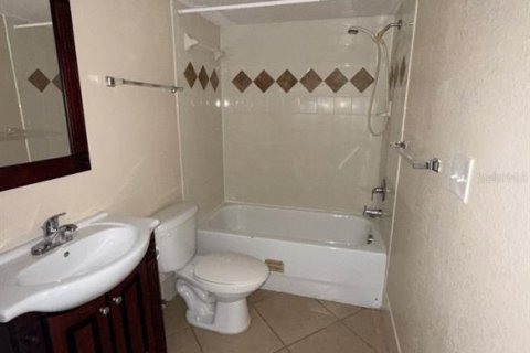 Снять в аренду квартиру в Клируотер, Флорида 3 комнаты, 83.61м2, № 2229967 - фото 7