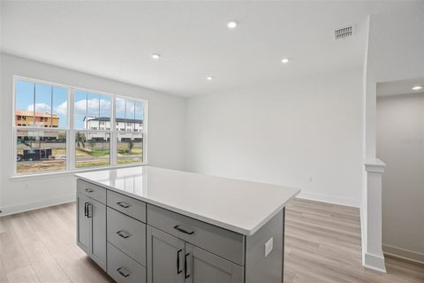 Townhouse in Winter Garden, Florida 3 bedrooms, 171.5 sq.m. № 1684456 - photo 12