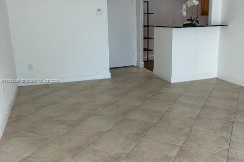 Снять в аренду кондоминиум в Майами, Флорида 2 спальни, 100.8м2, № 1948062 - фото 21