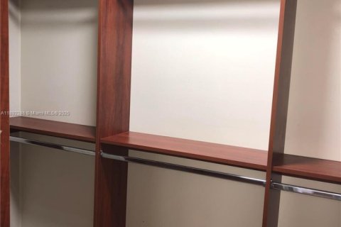 Снять в аренду кондоминиум в Майами, Флорида 2 спальни, 100.8м2, № 1948062 - фото 14