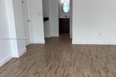 Снять в аренду кондоминиум в Майами, Флорида 2 спальни, 100.8м2, № 1948062 - фото 9