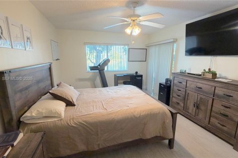 Copropriété à vendre à Tamarac, Floride: 2 chambres, 136.47 m2 № 2002154 - photo 16