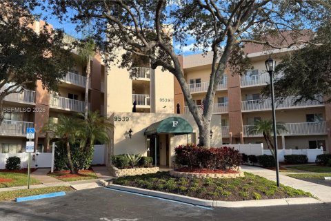 Copropriété à vendre à Tamarac, Floride: 2 chambres, 136.47 m2 № 2002154 - photo 22