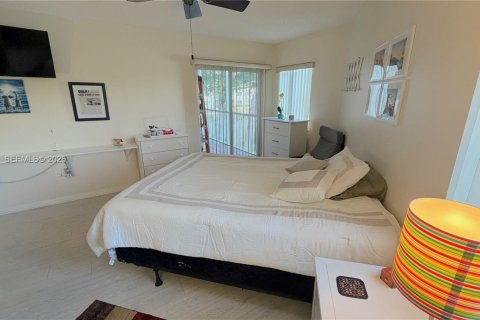 Copropriété à vendre à Tamarac, Floride: 2 chambres, 136.47 m2 № 2002154 - photo 13