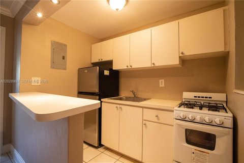 Copropriété à vendre à Coral Gables, Floride: 1 chambre, 38.09 m2 № 2263372 - photo 6