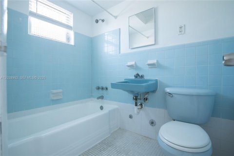 Copropriété à vendre à Coral Gables, Floride: 1 chambre, 38.09 m2 № 2263372 - photo 8