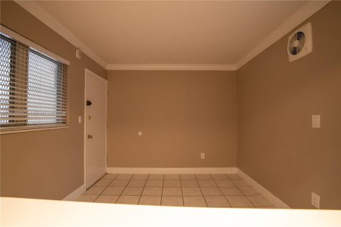 Copropriété à vendre à Coral Gables, Floride: 1 chambre, 38.09 m2 № 2263372 - photo 5