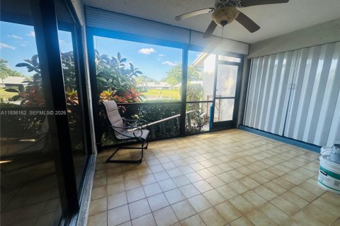 Condo in Coconut Creek, Florida, 3 bedrooms  № 1995200 - photo 28