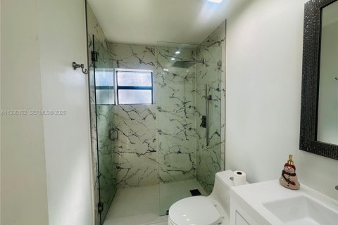 Condo in Coconut Creek, Florida, 3 bedrooms  № 1995200 - photo 12