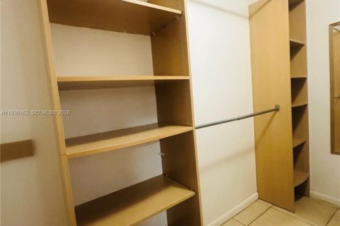 Condo in Coconut Creek, Florida, 3 bedrooms  № 1995200 - photo 24