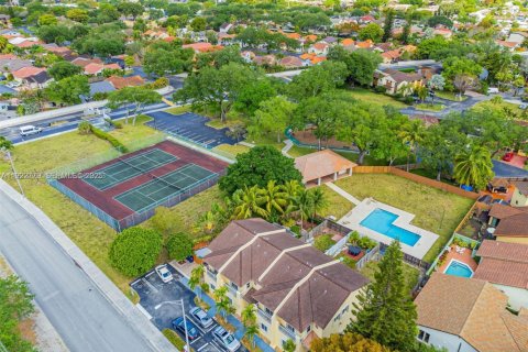 Купить виллу или дом в Майами, Флорида 3 спальни, 133.22м2, № 1976579 - фото 27