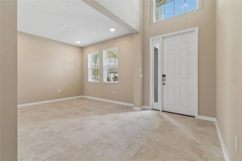 House in Lakeland, Florida 5 bedrooms, 328.04 sq.m. № 2239612 - photo 3