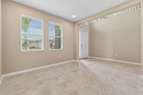 House in Lakeland, Florida 5 bedrooms, 328.04 sq.m. № 2239612 - photo 4