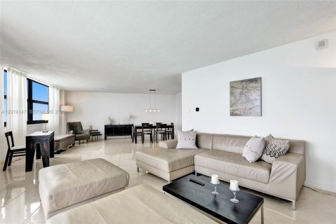 Condo in Riviera Beach, Florida, 2 bedrooms  № 2173075 - photo 27