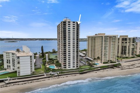 Condo in Riviera Beach, Florida, 2 bedrooms  № 2173075