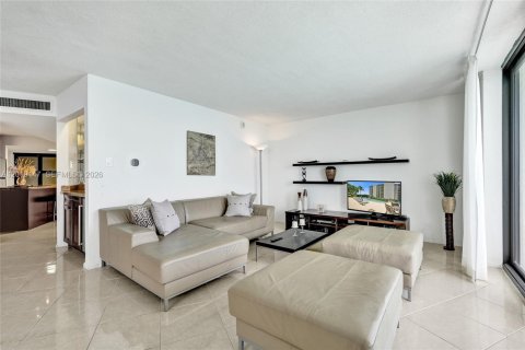 Condo in Riviera Beach, Florida, 2 bedrooms  № 2173075 - photo 8