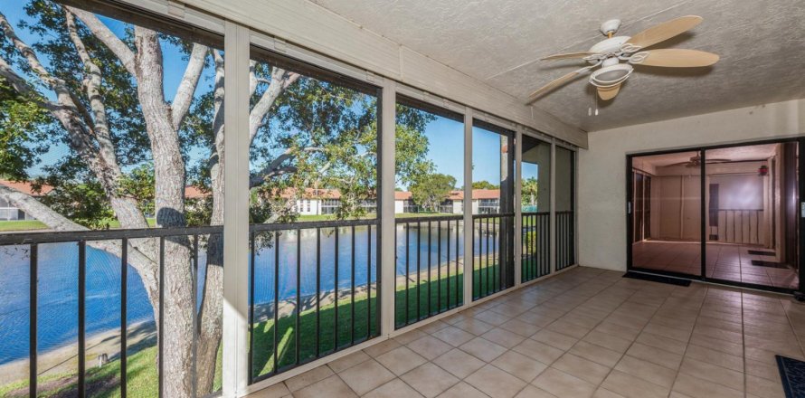Condo à Boynton Beach, Floride, 3 chambres  № 2175554