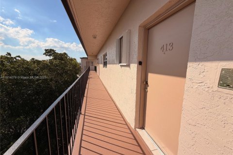 Condominio en alquiler en Hialeah, Florida, 1 dormitorio, 80.27 m2 № 1969871 - foto 11
