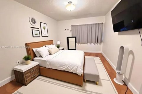 Condominio en alquiler en Hialeah, Florida, 1 dormitorio, 80.27 m2 № 1969871 - foto 7