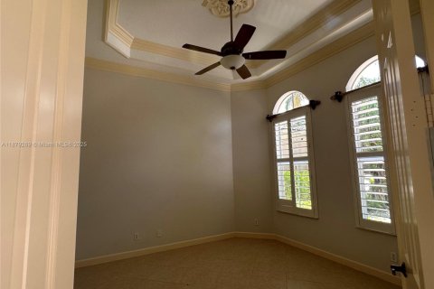 Villa ou maison à louer à Palm Beach Gardens, Floride: 5 chambres, 375.51 m2 № 2037319 - photo 9