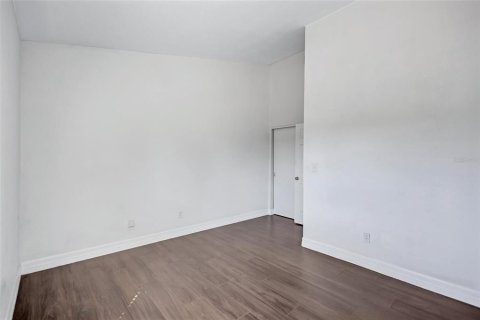 Townhouse in Tampa, Florida 2 bedrooms, 96.99 sq.m. № 2419729 - photo 19