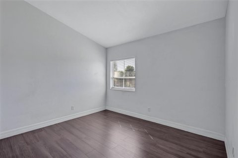 Townhouse in Tampa, Florida 2 bedrooms, 96.99 sq.m. № 2419729 - photo 20